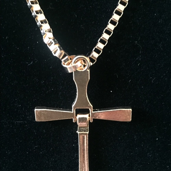 New! Gold Tone 24” BoxChain Cross Pendant Necklace - Picture 4 of 6